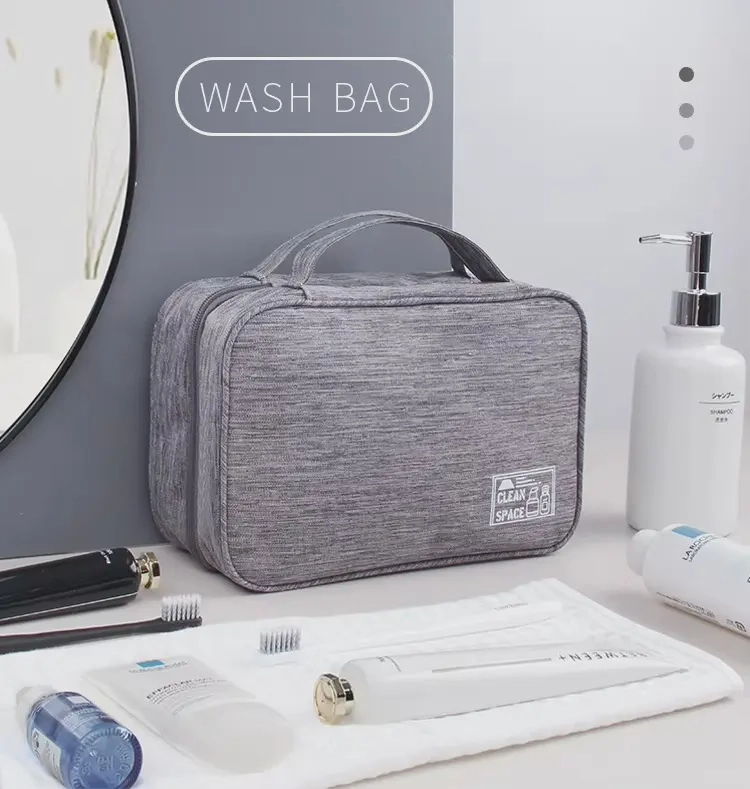 fashionable Makeup Bag_1
